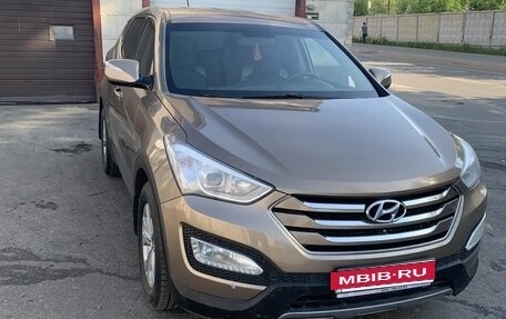 Hyundai Santa Fe III рестайлинг, 2013 год, 1 990 000 рублей, 1 фотография