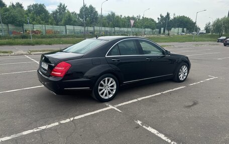 Mercedes-Benz S-Класс, 2009 год, 2 500 000 рублей, 1 фотография