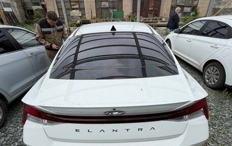 Hyundai Elantra, 2021 год, 1 190 000 рублей, 3 фотография