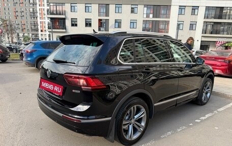 Volkswagen Tiguan II, 2019 год, 2 750 000 рублей, 4 фотография