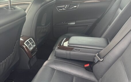 Mercedes-Benz S-Класс, 2009 год, 2 500 000 рублей, 10 фотография