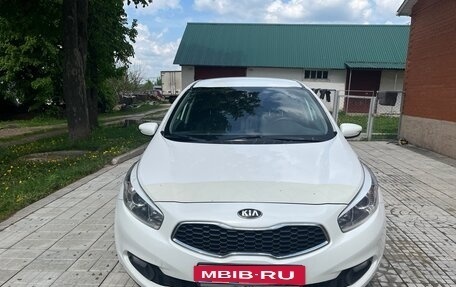KIA cee'd III, 2015 год, 1 190 000 рублей, 2 фотография