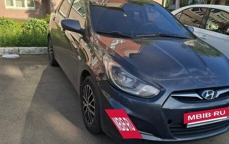 Hyundai Solaris II рестайлинг, 2012 год, 570 000 рублей, 2 фотография