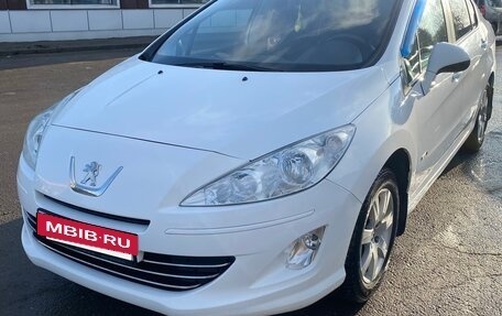 Peugeot 408 I рестайлинг, 2016 год, 745 000 рублей, 3 фотография