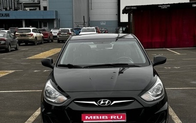 Hyundai Solaris II рестайлинг, 2013 год, 750 000 рублей, 1 фотография