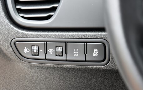KIA Rio IV, 2021 год, 2 095 000 рублей, 18 фотография