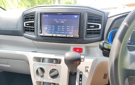 Daihatsu Mira e:S II, 2018 год, 900 000 рублей, 8 фотография