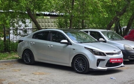 KIA Rio IV, 2018 год, 1 320 000 рублей, 2 фотография