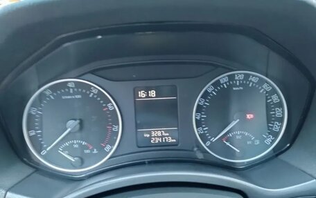 Skoda Octavia, 2012 год, 750 000 рублей, 14 фотография