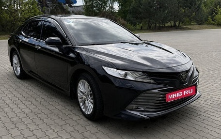 Toyota Camry, 2018 год, 2 430 200 рублей, 1 фотография