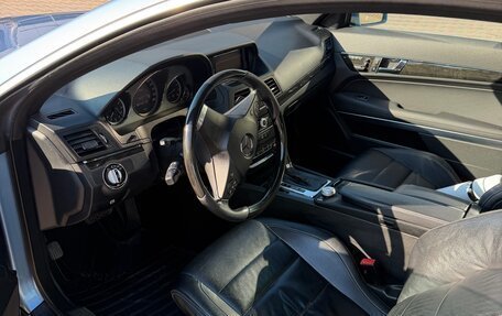 Mercedes-Benz E-Класс, 2010 год, 1 300 000 рублей, 6 фотография