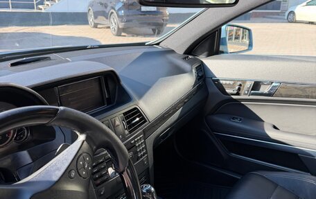 Mercedes-Benz E-Класс, 2010 год, 1 300 000 рублей, 8 фотография