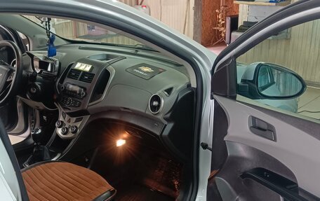 Chevrolet Aveo III, 2013 год, 740 000 рублей, 7 фотография