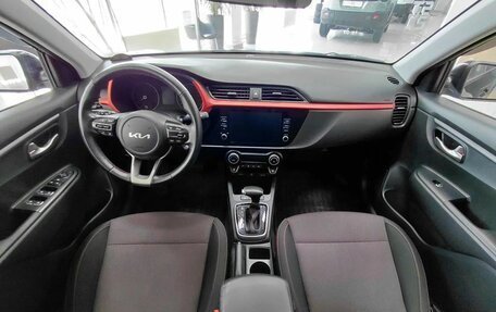 KIA Rio IV, 2021 год, 1 800 000 рублей, 10 фотография