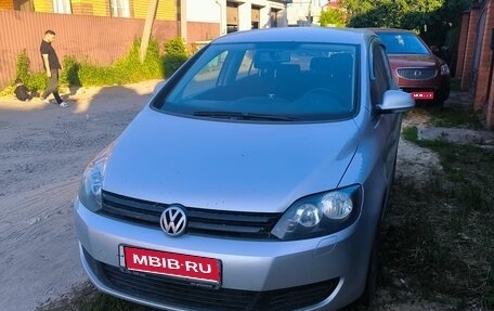 Volkswagen Golf Plus II, 2012 год, 620 000 рублей, 1 фотография