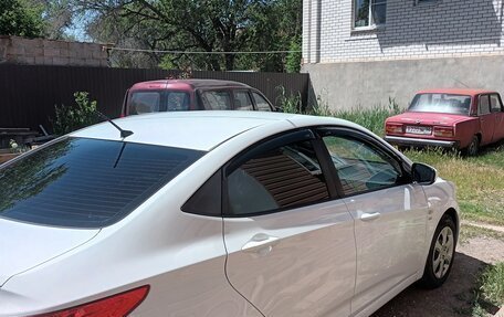Hyundai Solaris II рестайлинг, 2013 год, 910 000 рублей, 3 фотография