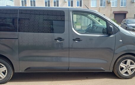 Peugeot Traveller I, 2022 год, 3 500 000 рублей, 7 фотография