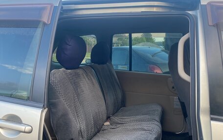 Nissan Liberty, 2003 год, 620 000 рублей, 8 фотография