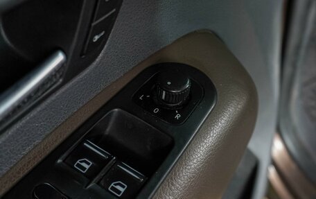 Volkswagen Amarok I рестайлинг, 2011 год, 1 439 000 рублей, 18 фотография