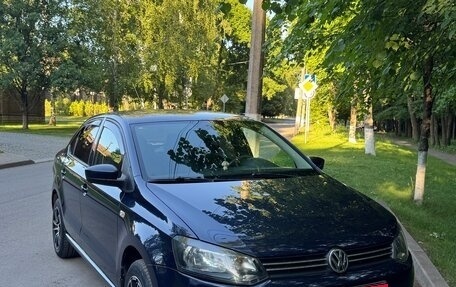 Volkswagen Polo VI (EU Market), 2012 год, 800 000 рублей, 1 фотография