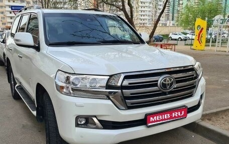 Toyota Land Cruiser 200, 2016 год, 7 200 000 рублей, 1 фотография