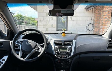 Hyundai Solaris II рестайлинг, 2014 год, 1 050 000 рублей, 7 фотография
