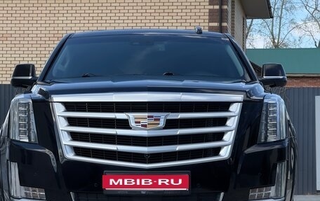 Cadillac Escalade IV, 2017 год, 4 150 000 рублей, 2 фотография