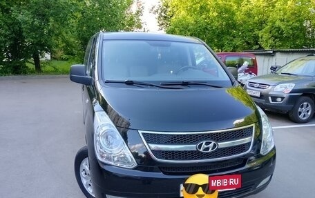 Hyundai Grand Starex Grand Starex I рестайлинг 2, 2011 год, 1 700 000 рублей, 3 фотография