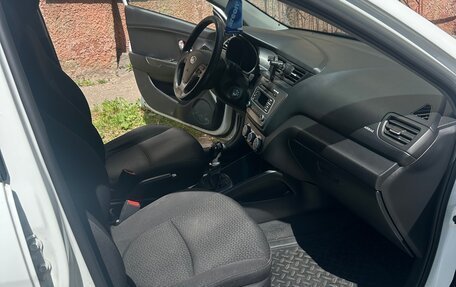 KIA Rio III рестайлинг, 2015 год, 1 100 000 рублей, 12 фотография