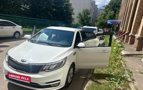 KIA Rio III рестайлинг, 2015 год, 1 100 000 рублей, 13 фотография