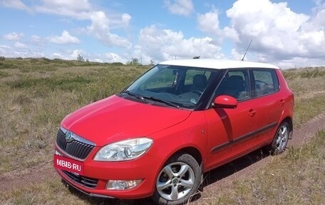 Skoda Fabia II, 2011 год, 830 000 рублей, 3 фотография