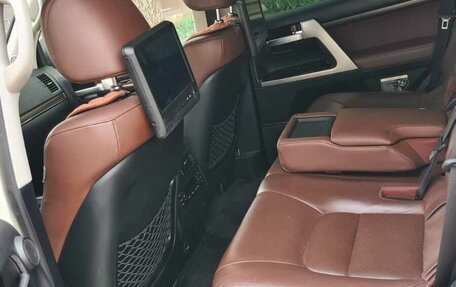 Toyota Land Cruiser 200, 2016 год, 7 200 000 рублей, 3 фотография
