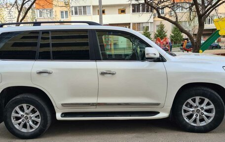 Toyota Land Cruiser 200, 2016 год, 7 200 000 рублей, 2 фотография
