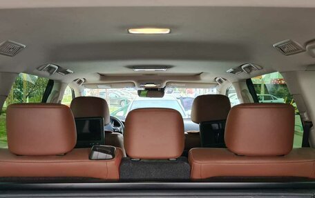 Toyota Land Cruiser 200, 2016 год, 7 200 000 рублей, 5 фотография