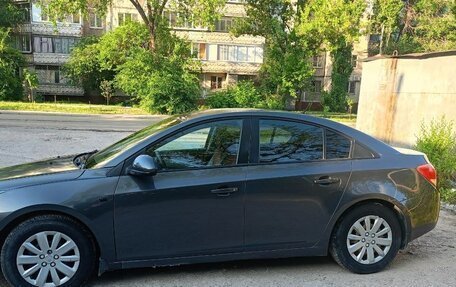 Chevrolet Cruze II, 2012 год, 570 000 рублей, 3 фотография