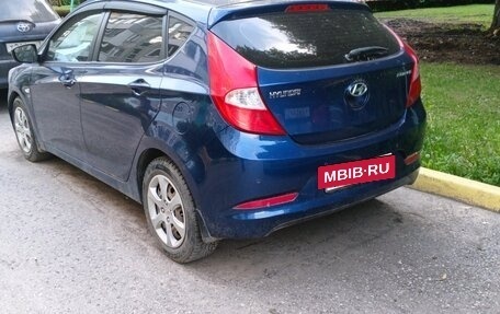 Hyundai Solaris II рестайлинг, 2015 год, 950 000 рублей, 3 фотография