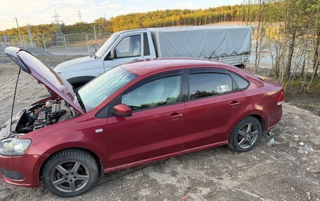 Volkswagen Polo VI (EU Market), 2011 год, 300 000 рублей, 1 фотография