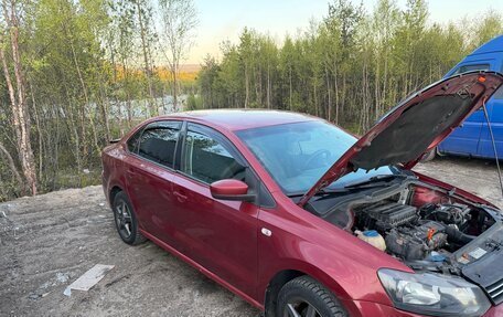 Volkswagen Polo VI (EU Market), 2011 год, 300 000 рублей, 2 фотография
