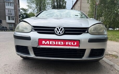 Volkswagen Golf V, 2004 год, 575 000 рублей, 2 фотография