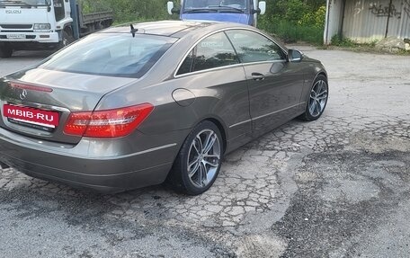 Mercedes-Benz E-Класс, 2009 год, 1 590 000 рублей, 14 фотография