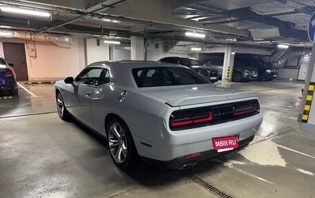 Dodge Challenger III рестайлинг 2, 2021 год, 5 000 000 рублей, 4 фотография