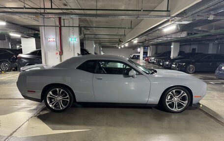 Dodge Challenger III рестайлинг 2, 2021 год, 5 000 000 рублей, 6 фотография