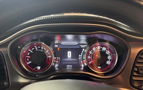 Dodge Challenger III рестайлинг 2, 2021 год, 5 000 000 рублей, 10 фотография