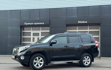 Toyota Land Cruiser Prado 150 рестайлинг 2, 2015 год, 4 000 000 рублей, 2 фотография