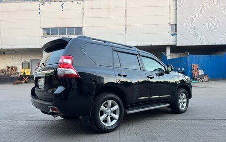 Toyota Land Cruiser Prado 150 рестайлинг 2, 2015 год, 4 000 000 рублей, 5 фотография