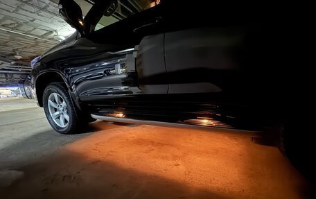 Toyota Land Cruiser Prado 150 рестайлинг 2, 2015 год, 4 000 000 рублей, 21 фотография