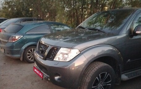 Nissan Pathfinder, 2011 год, 1 310 000 рублей, 1 фотография