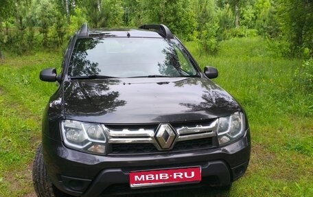 Renault Duster I рестайлинг, 2015 год, 800 000 рублей, 1 фотография