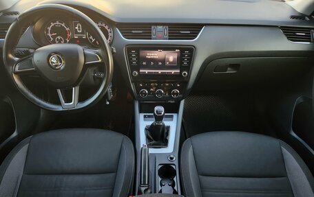 Skoda Octavia, 2018 год, 1 659 000 рублей, 20 фотография