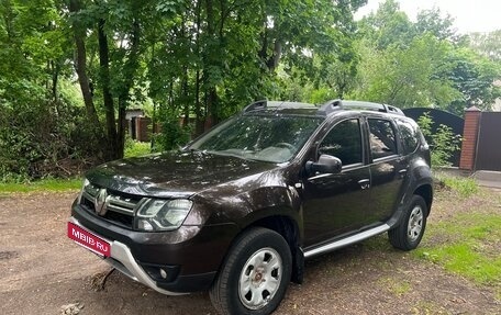 Renault Duster I рестайлинг, 2017 год, 999 000 рублей, 2 фотография